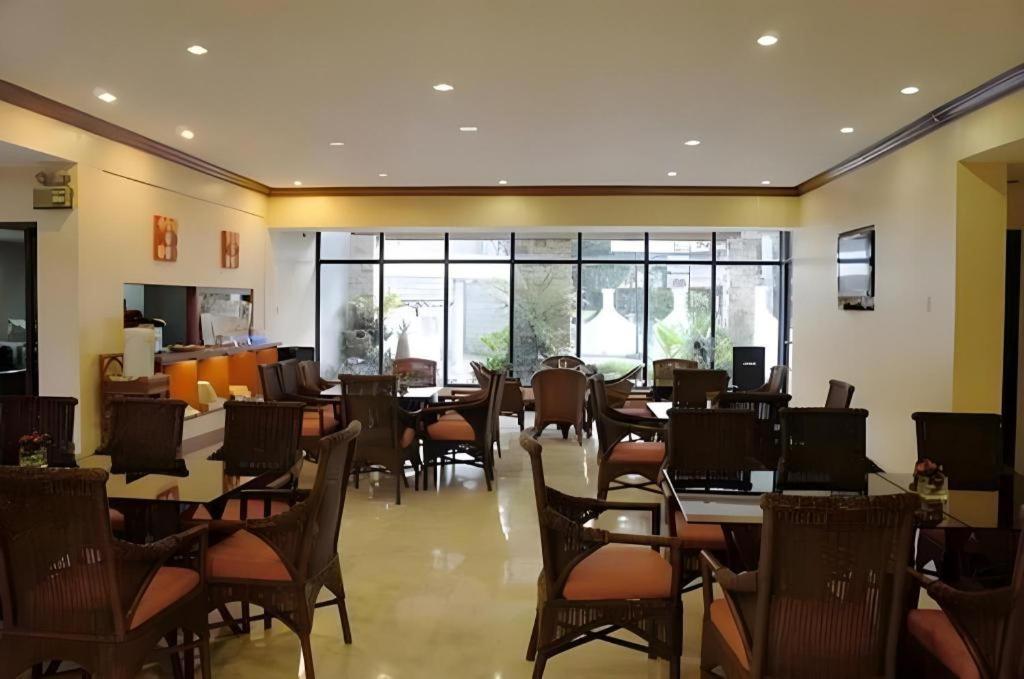 Vacation Hotel Себу Экстерьер фото